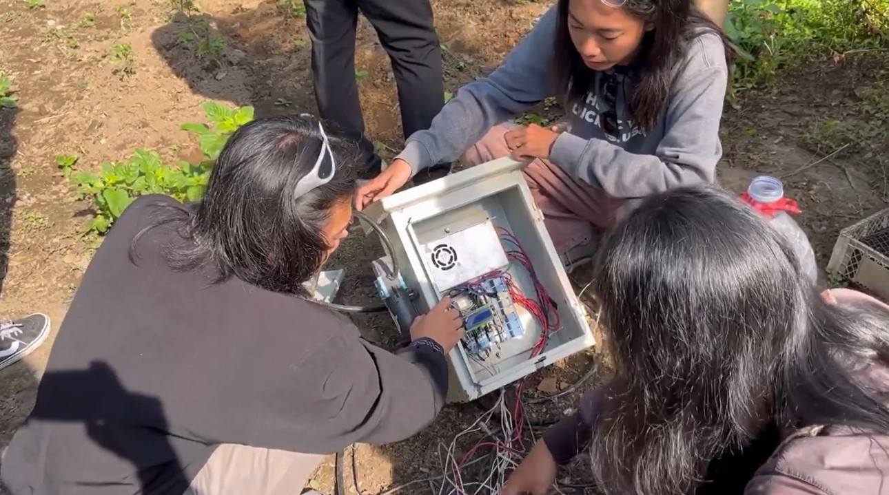 Terapkan Teknologi Green IoT di PokTan Bumi Cabai Nusantara
